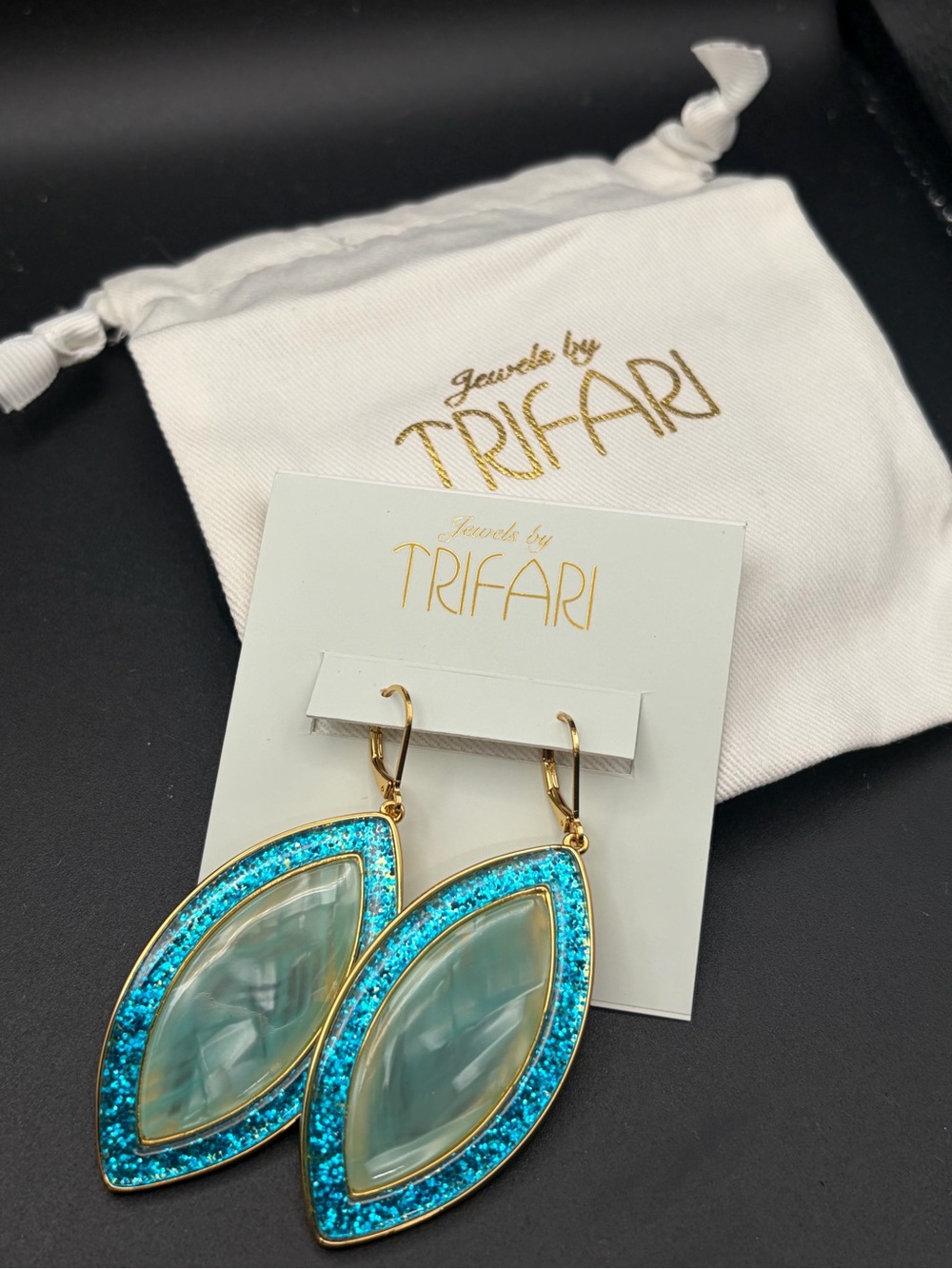 JEWELS BY TRIFARI EARRINGS WITH DUST BAG $78 RETAIL